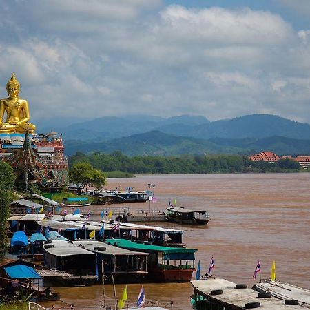 Oyo 359 Golden Nakara Place Chiang Saen Exterior foto