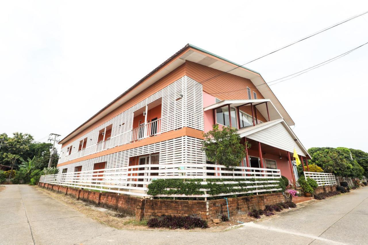 Oyo 359 Golden Nakara Place Chiang Saen Exterior foto